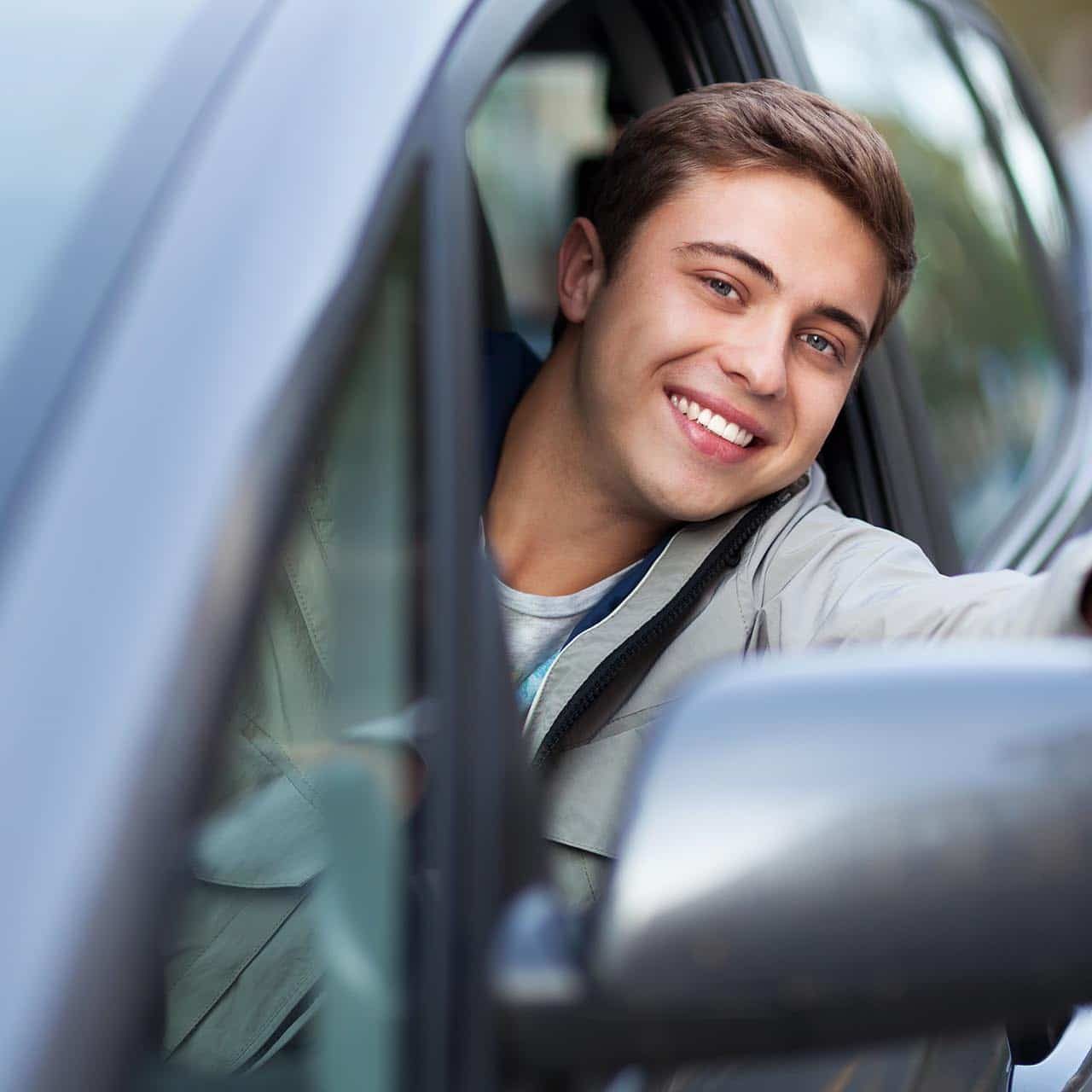 Autorijschool corenron heeft een website laten maken bij Pixelsz